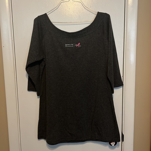 Greg half sleeve breast cancer top. - Picture 3 of 6